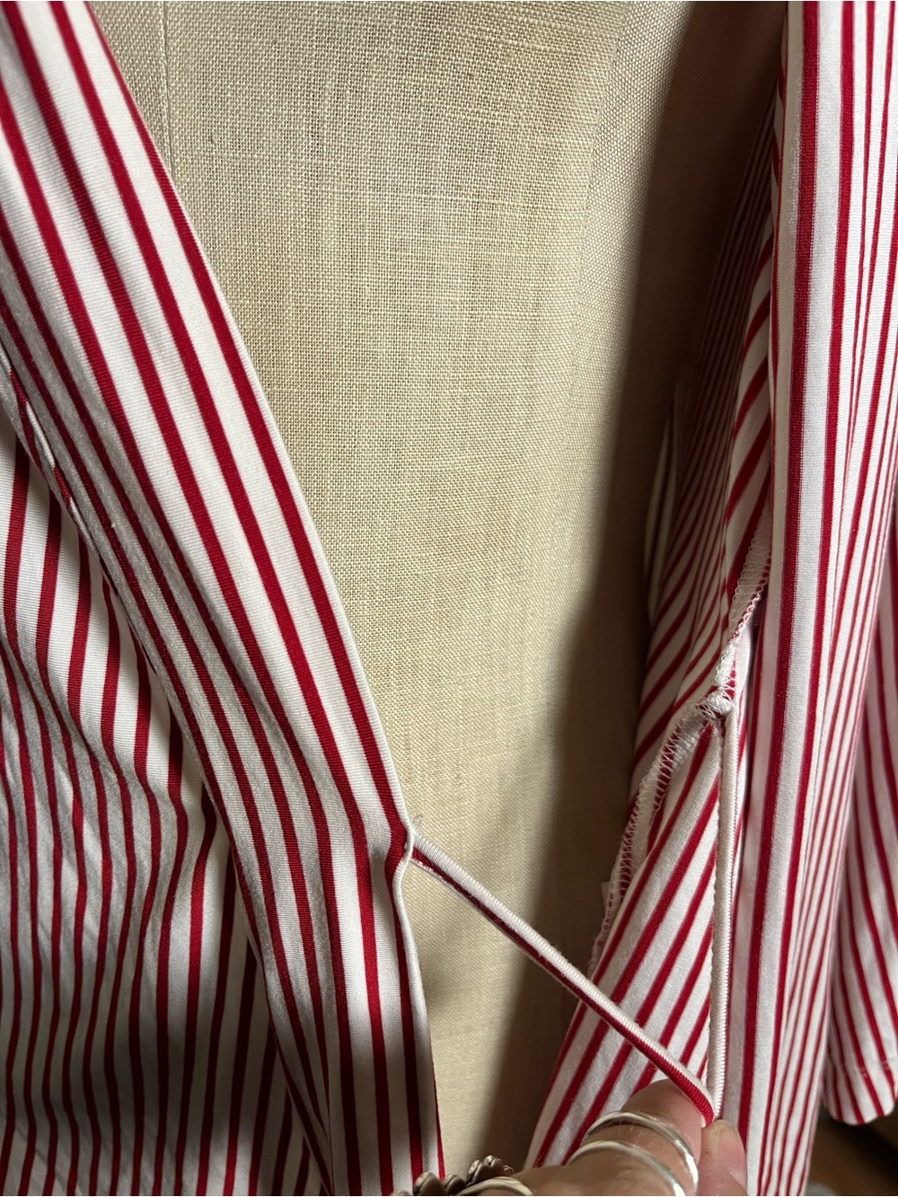 LAKE Pajama DreamModal Kimono Robe Wrap Top Red and White Striped Medium - Picture 4 of 11